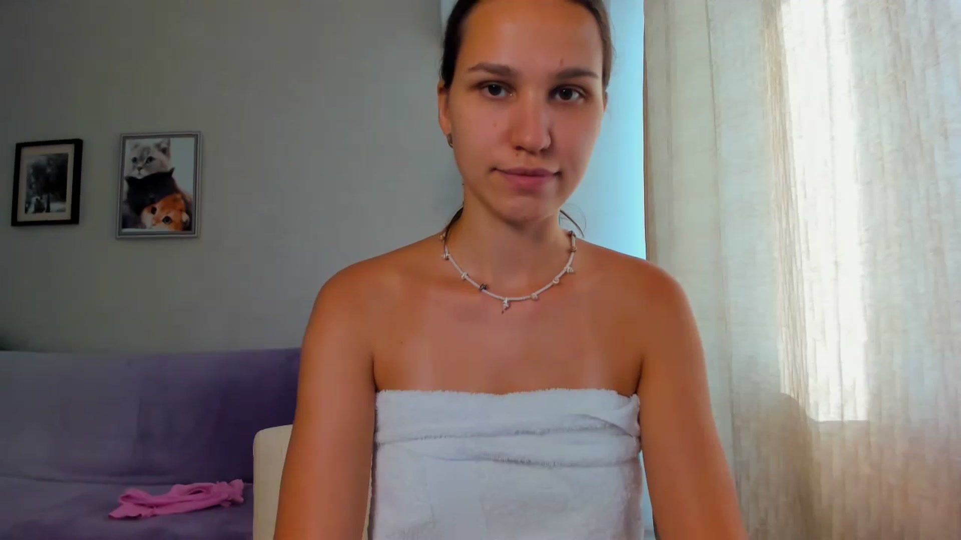 Gallery image thumbnail from WaveOfLove's myfreecams stream on, 08/27/2024, 13:17 image 16 of 20