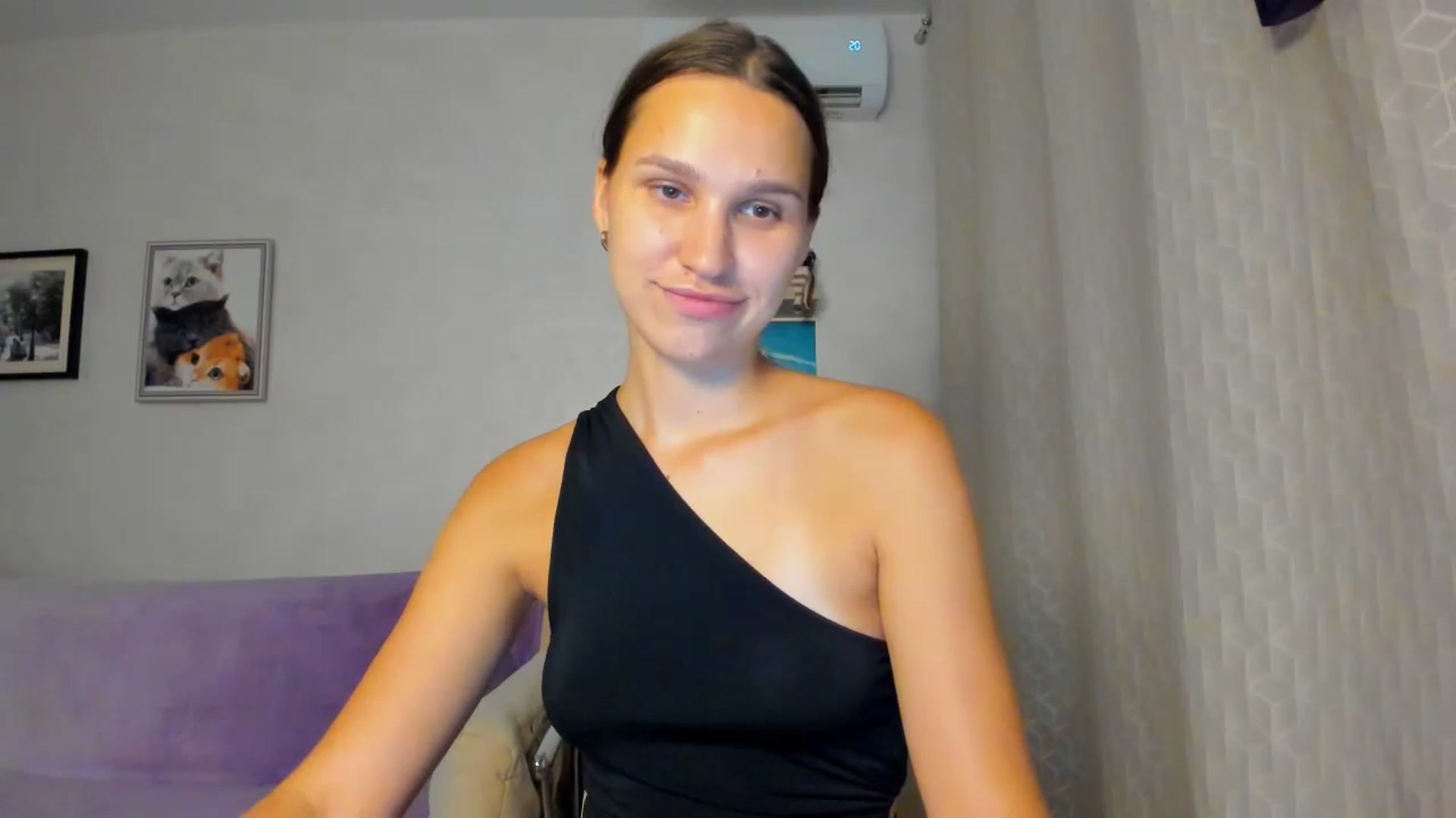 Gallery image thumbnail from WaveOfLove's myfreecams stream on, 08/30/2024, 16:31 image 20 of 20