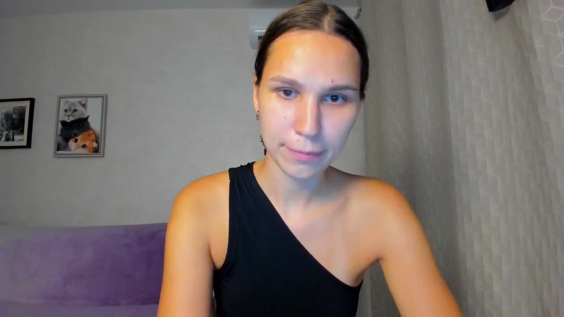 Gallery image thumbnail from WaveOfLove's myfreecams stream on, 08/30/2024, 17:12 image 14 of 20