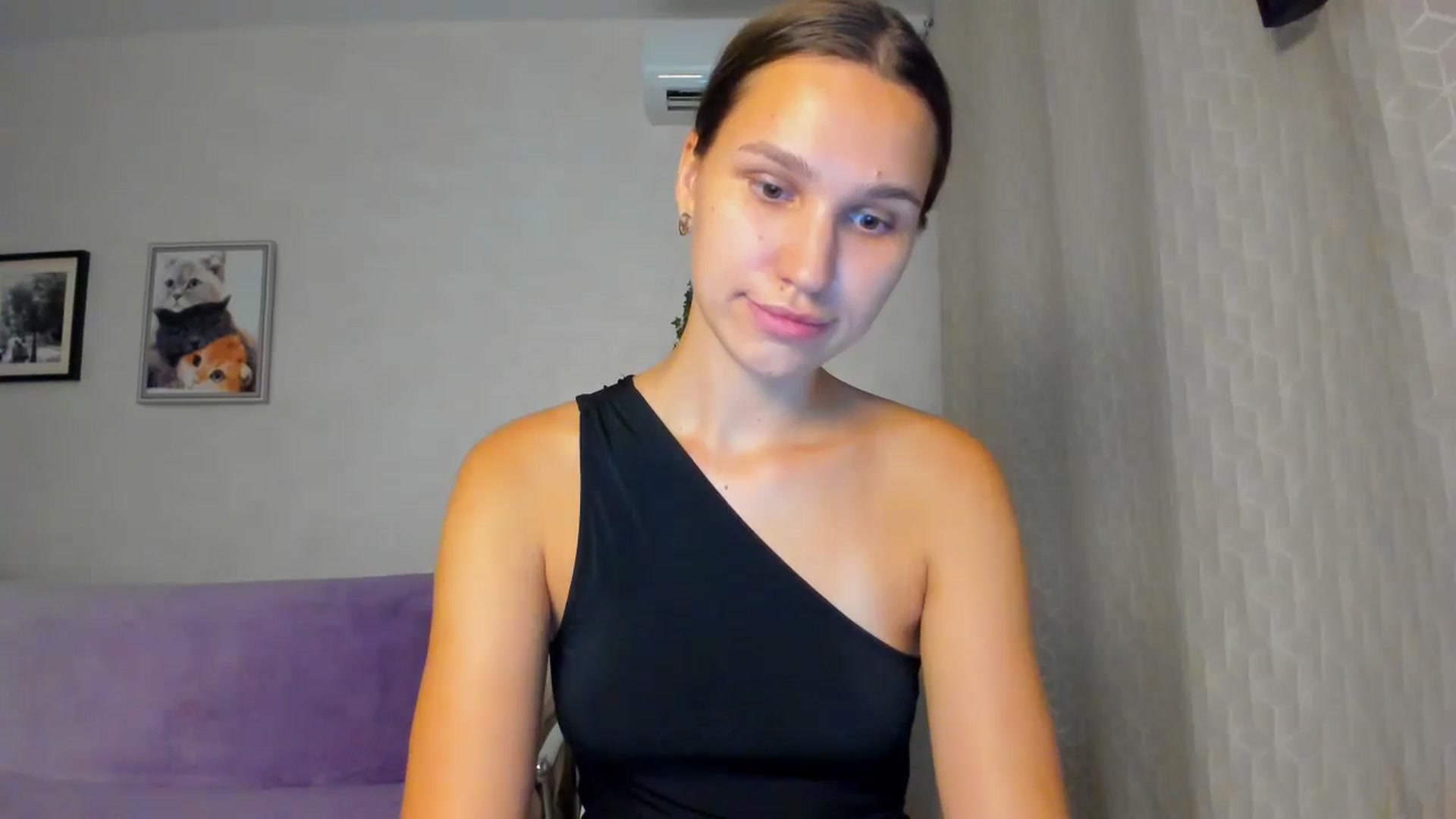 Gallery image thumbnail from WaveOfLove's myfreecams stream on, 08/30/2024, 17:12 image 2 of 20