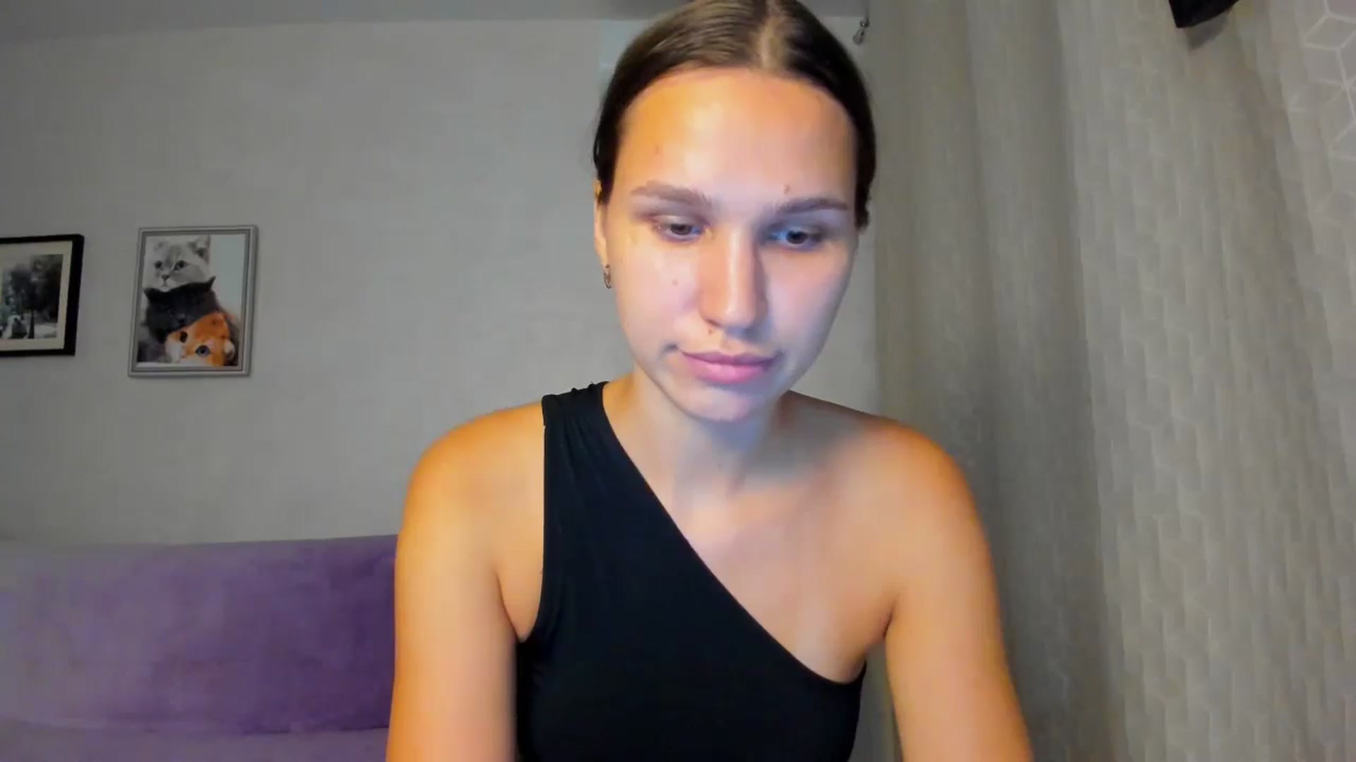 Gallery image thumbnail from WaveOfLove's myfreecams stream on, 08/30/2024, 17:12 image 10 of 20