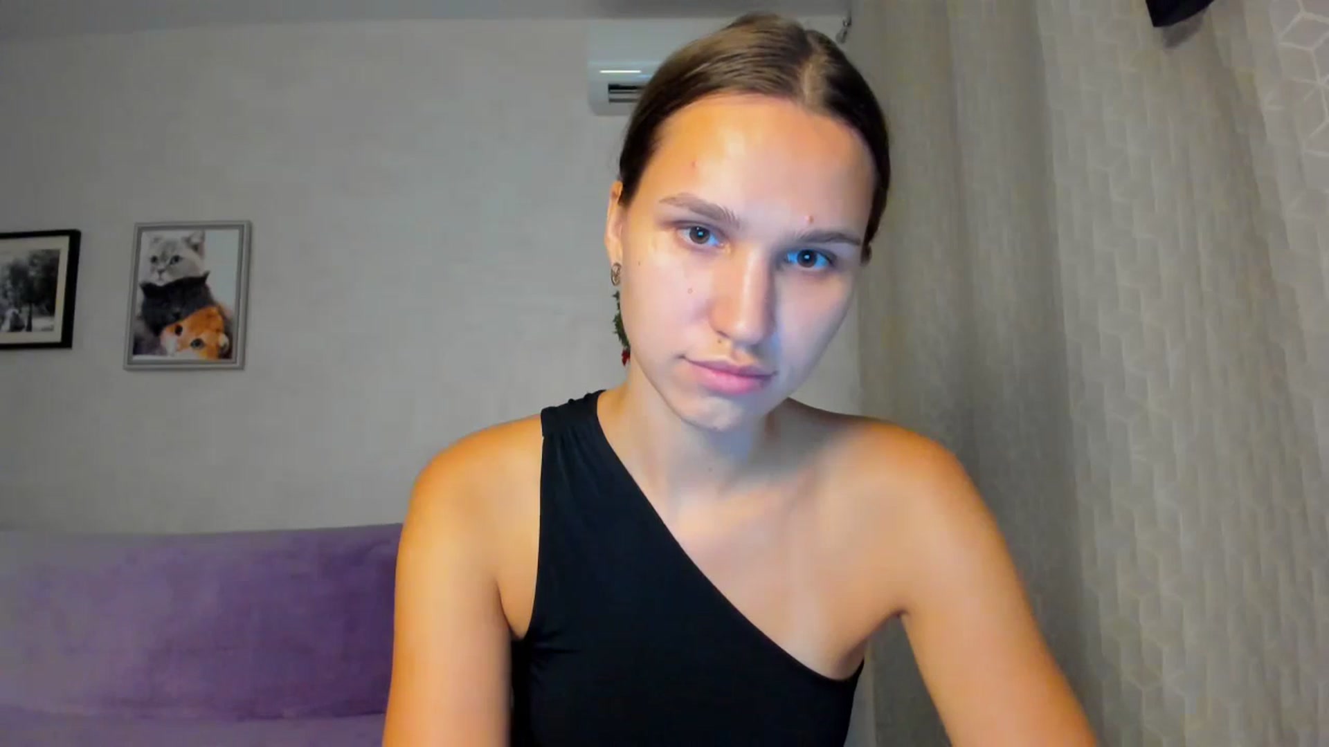 Gallery image thumbnail from WaveOfLove's myfreecams stream on, 08/30/2024, 17:12 image 17 of 20