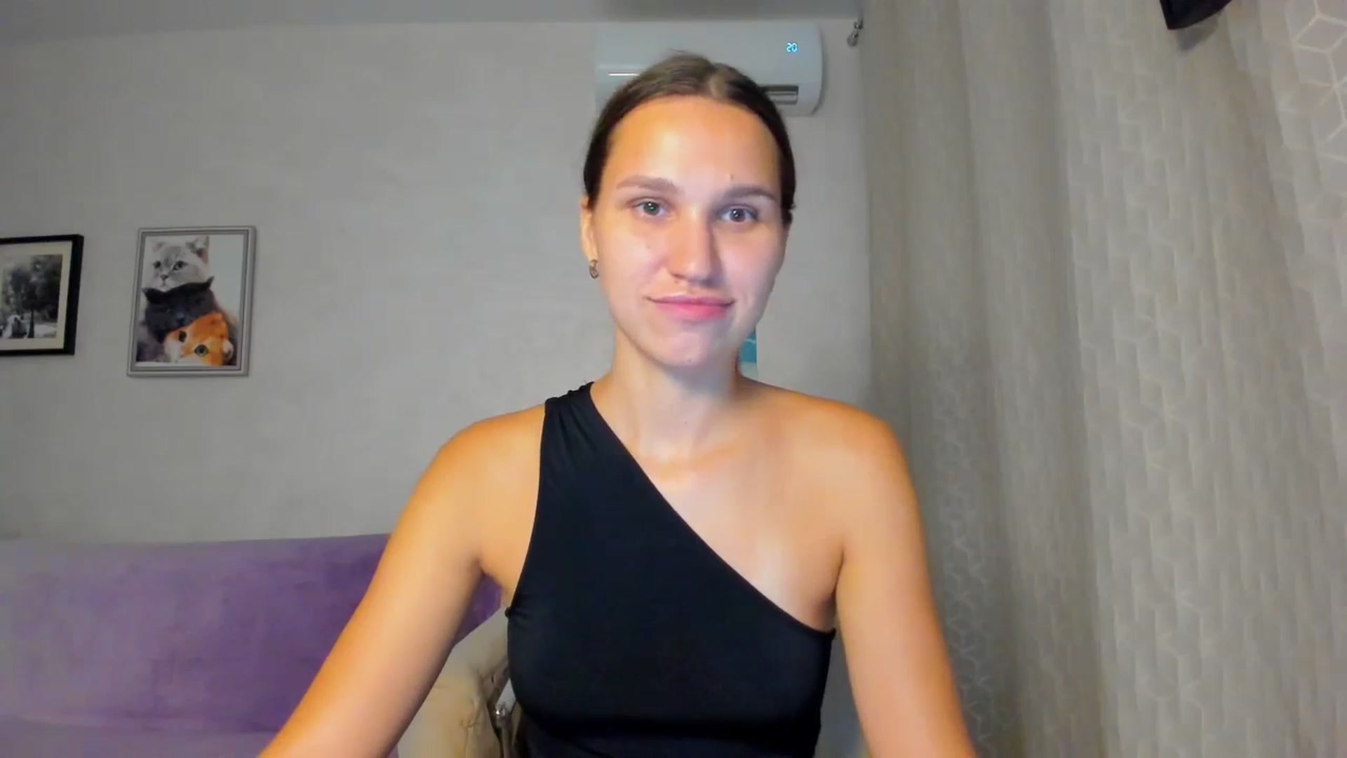 Gallery image thumbnail from WaveOfLove's myfreecams stream on, 08/30/2024, 17:12 image 13 of 20