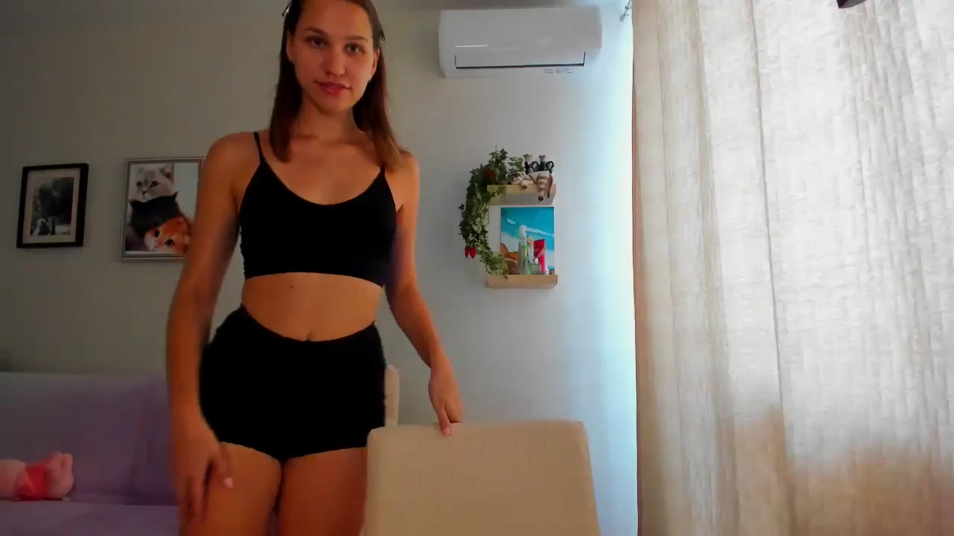 Gallery image thumbnail from WaveOfLove's myfreecams stream on, 09/03/2024, 11:46 image 12 of 20