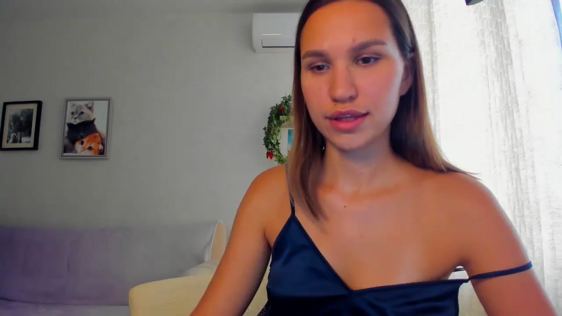 Gallery image thumbnail from WaveOfLove's myfreecams stream on, 09/09/2024, 11:54 image 17 of 20