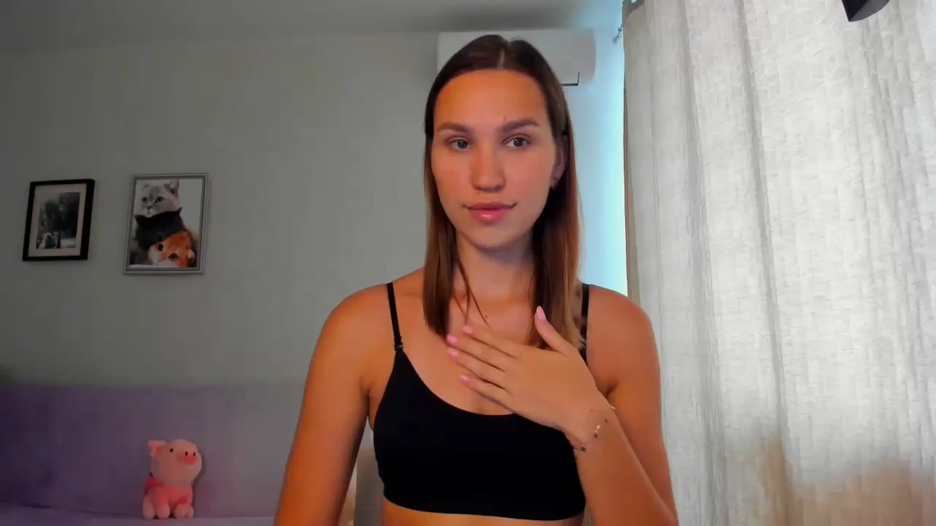 Gallery image thumbnail from WaveOfLove's myfreecams stream on, 09/10/2024, 11:40 image 1 of 20