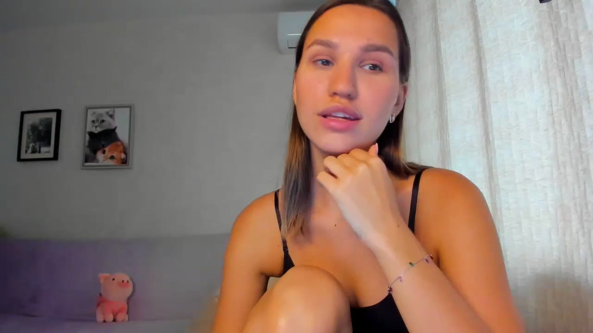Gallery image thumbnail from WaveOfLove's myfreecams stream on, 09/10/2024, 11:40 image 20 of 20