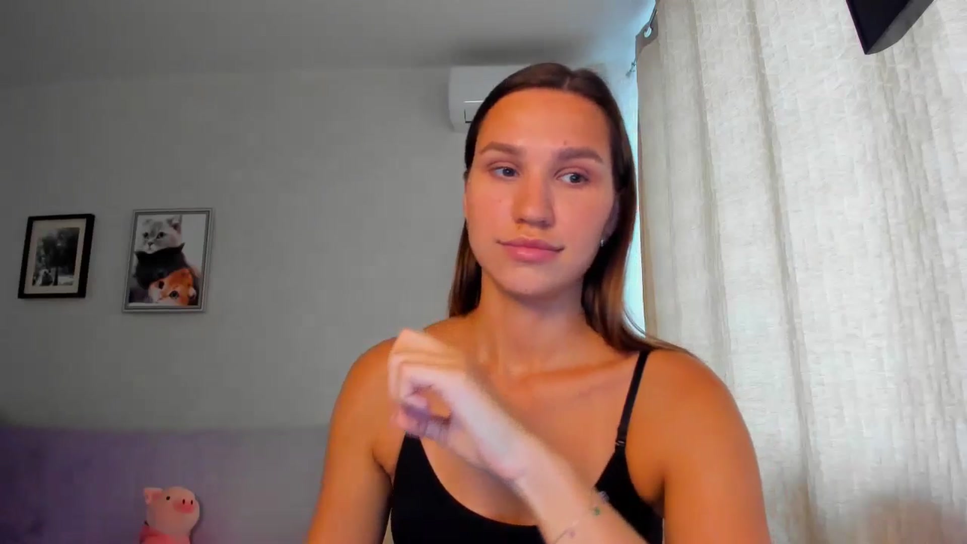 Gallery image thumbnail from WaveOfLove's myfreecams stream on, 09/10/2024, 11:57 image 19 of 20