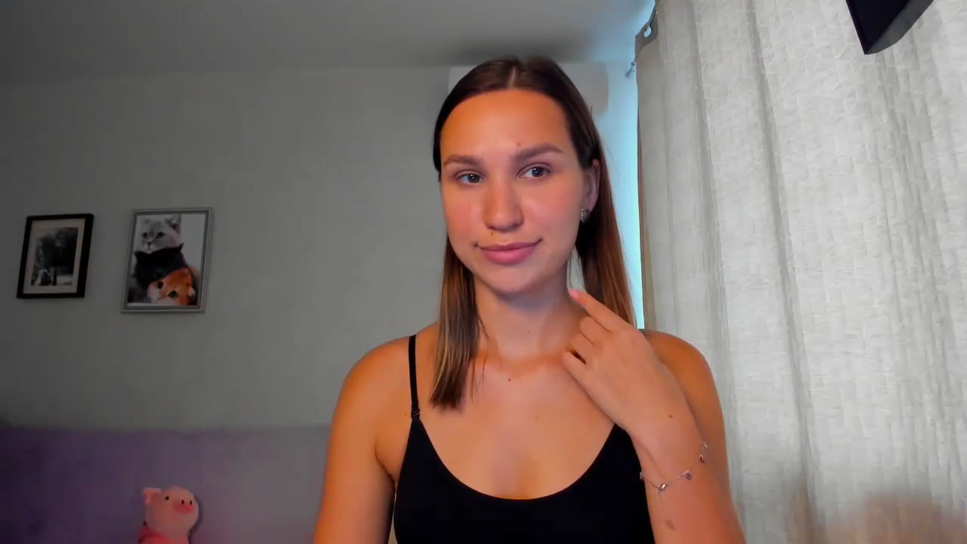 Gallery image thumbnail from WaveOfLove's myfreecams stream on, 09/10/2024, 12:16 image 14 of 20