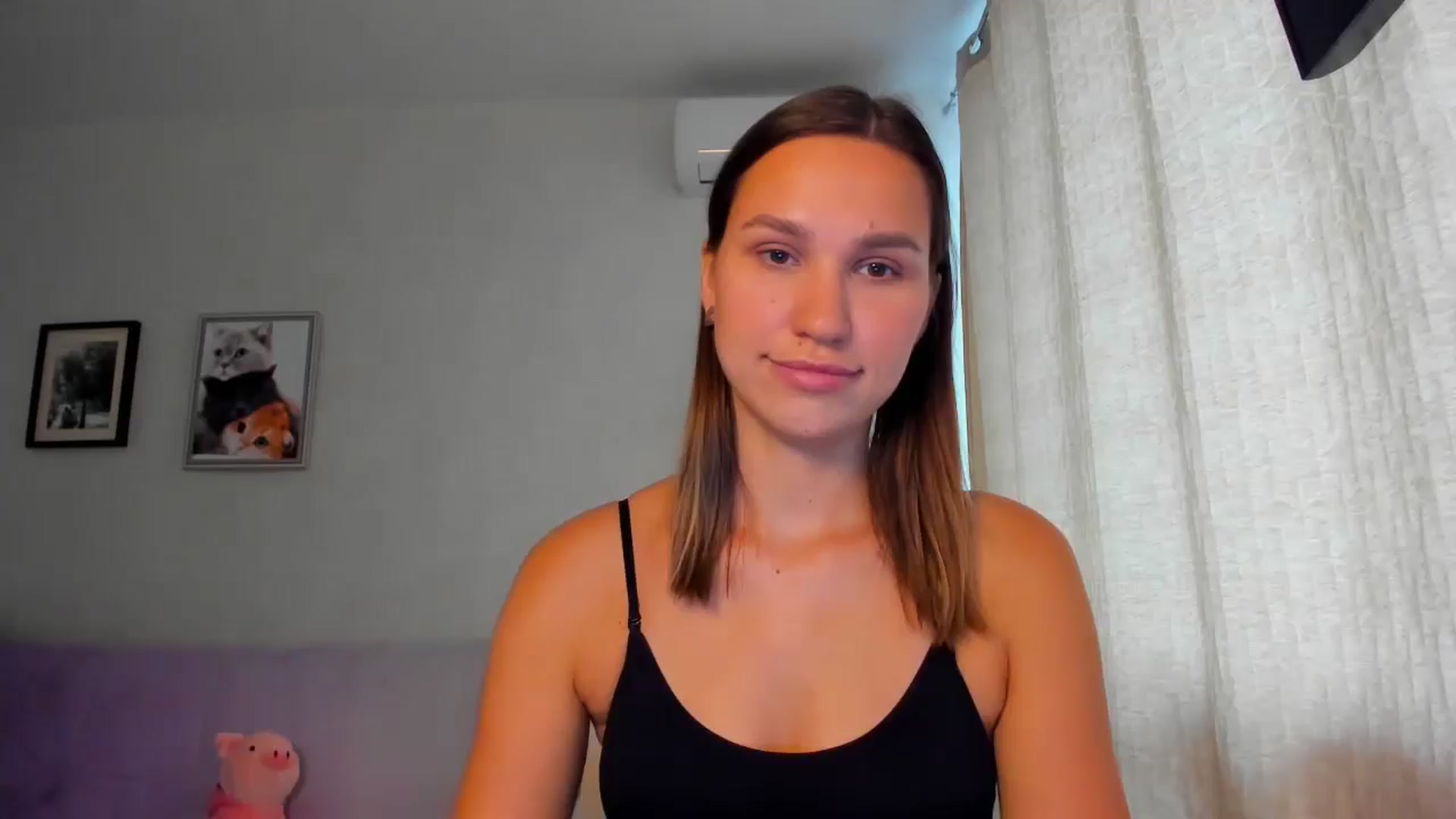 Gallery image thumbnail from WaveOfLove's myfreecams stream on, 09/10/2024, 12:16 image 10 of 20
