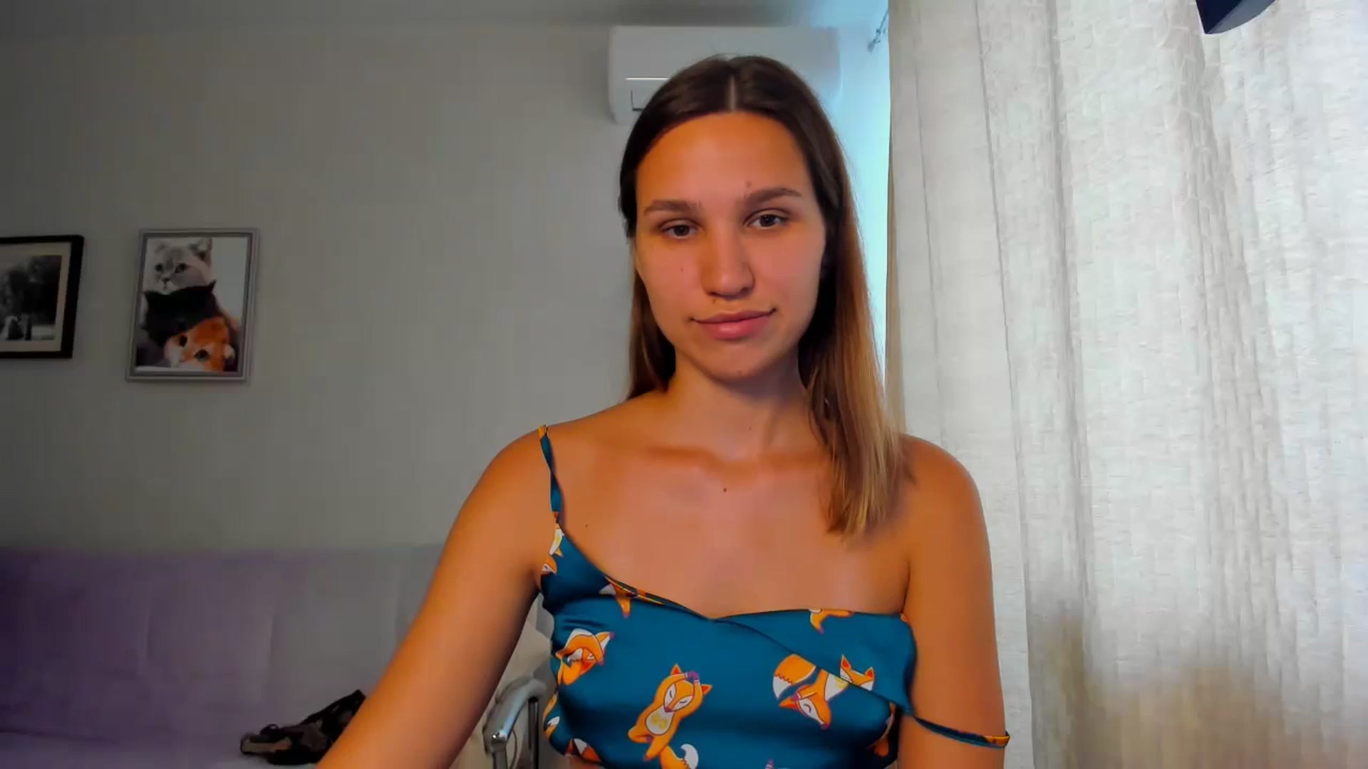 Gallery image thumbnail from WaveOfLove's myfreecams stream on, 09/12/2024, 11:43 image 16 of 20