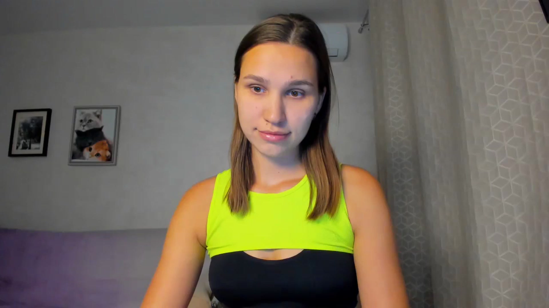 Gallery image thumbnail from WaveOfLove's myfreecams stream on, 09/13/2024, 16:07 image 8 of 20