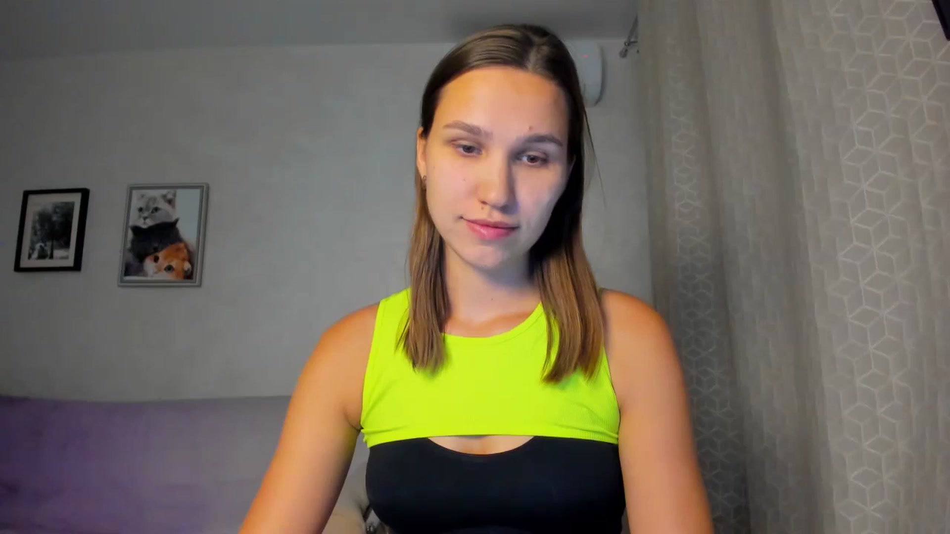Gallery image thumbnail from WaveOfLove's myfreecams stream on, 09/13/2024, 16:07 image 9 of 20