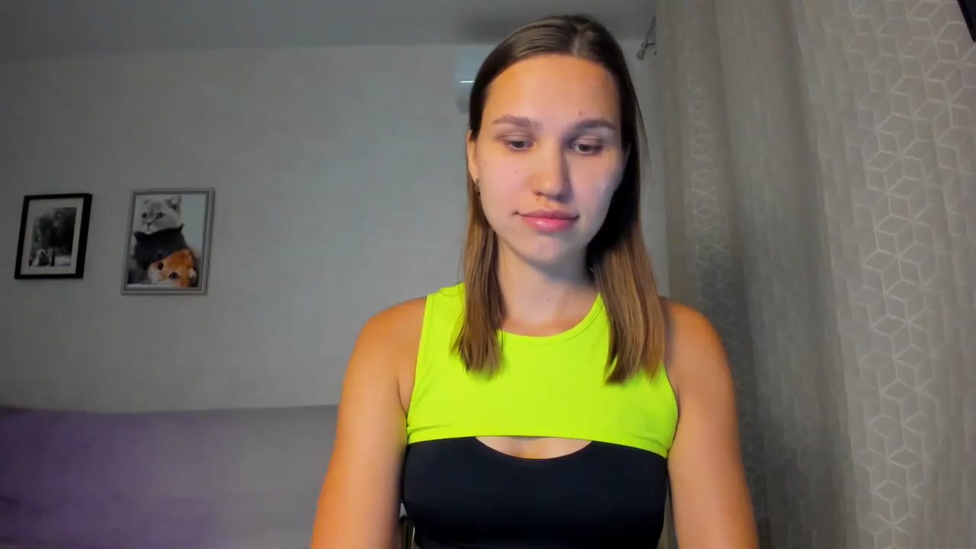 Gallery image thumbnail from WaveOfLove's myfreecams stream on, 09/13/2024, 16:07 image 15 of 20
