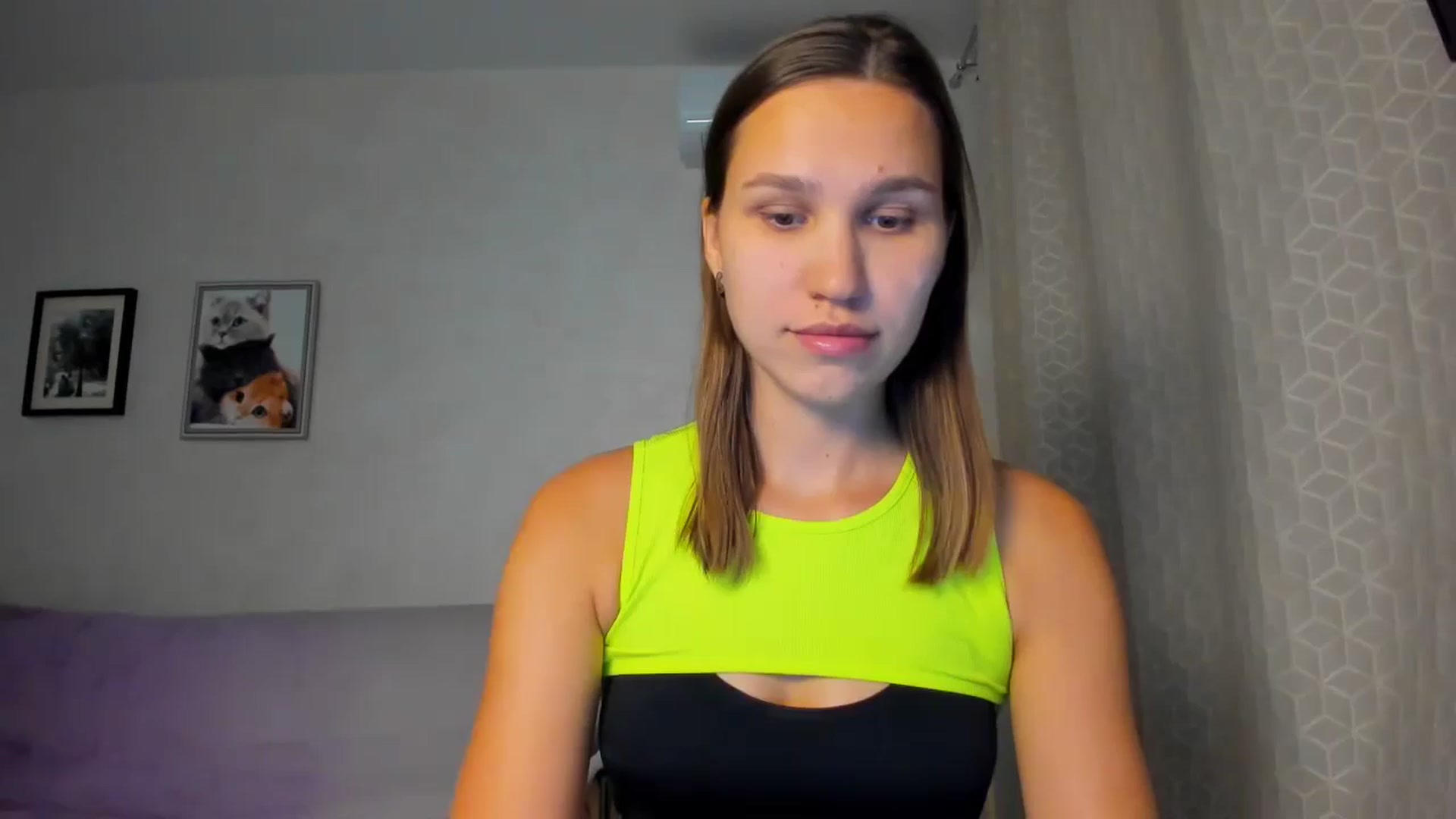 Gallery image thumbnail from WaveOfLove's myfreecams stream on, 09/13/2024, 16:07 image 6 of 20