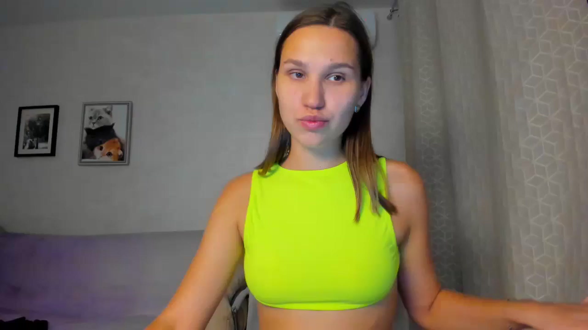 Gallery image thumbnail from WaveOfLove's myfreecams stream on, 09/13/2024, 17:41 image 4 of 20