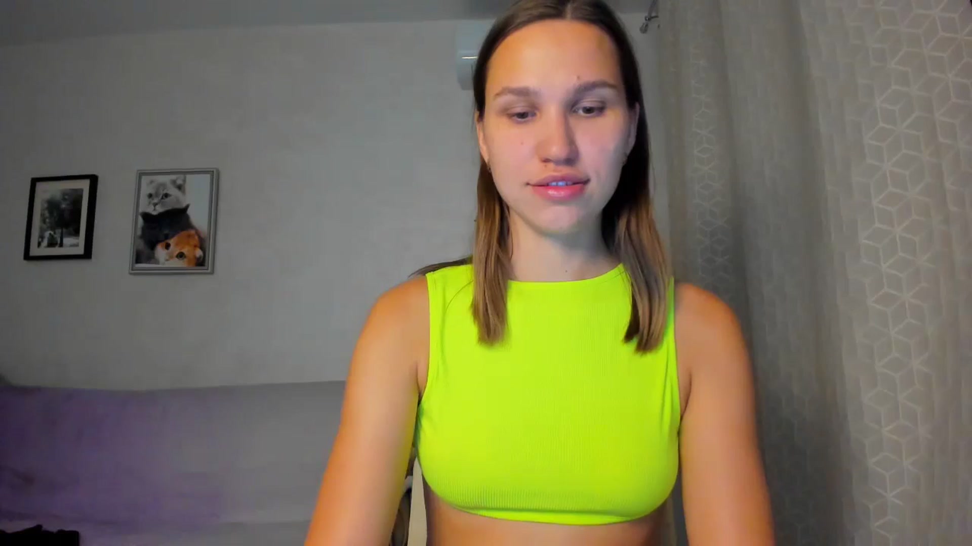 Gallery image thumbnail from WaveOfLove's myfreecams stream on, 09/13/2024, 17:41 image 7 of 20