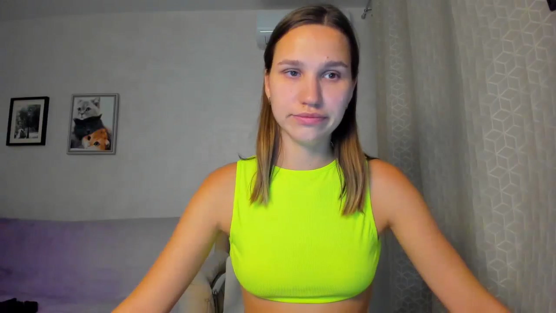 Gallery image thumbnail from WaveOfLove's myfreecams stream on, 09/13/2024, 18:12 image 15 of 20