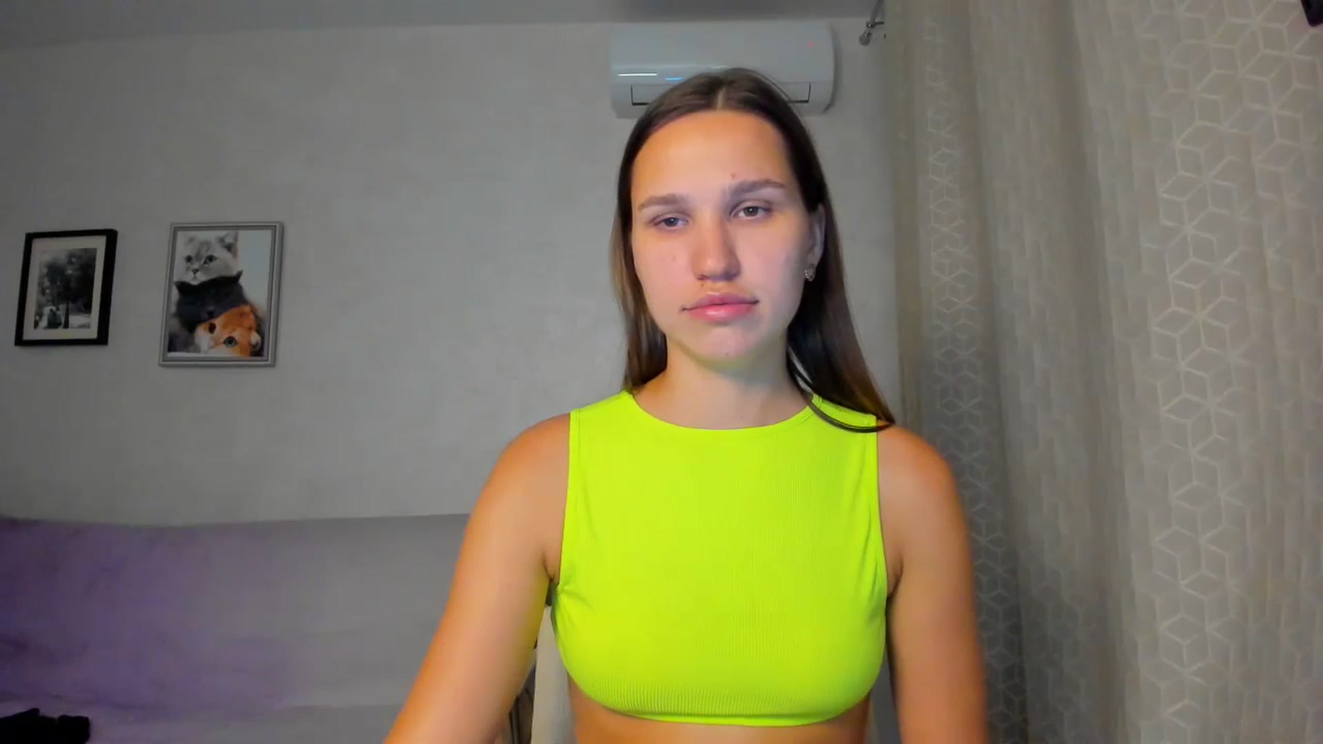 Gallery image thumbnail from WaveOfLove's myfreecams stream on, 09/13/2024, 18:12 image 13 of 20