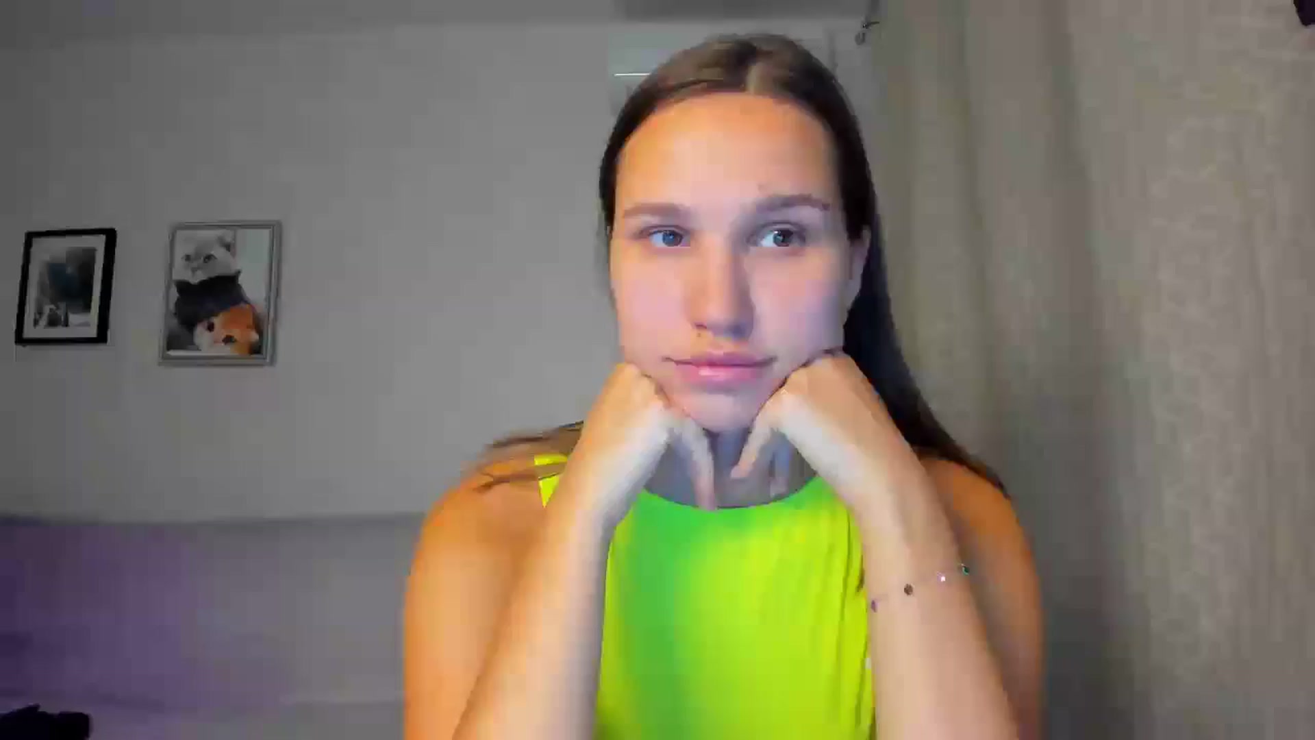Gallery image thumbnail from WaveOfLove's myfreecams stream on, 09/13/2024, 18:12 image 14 of 20