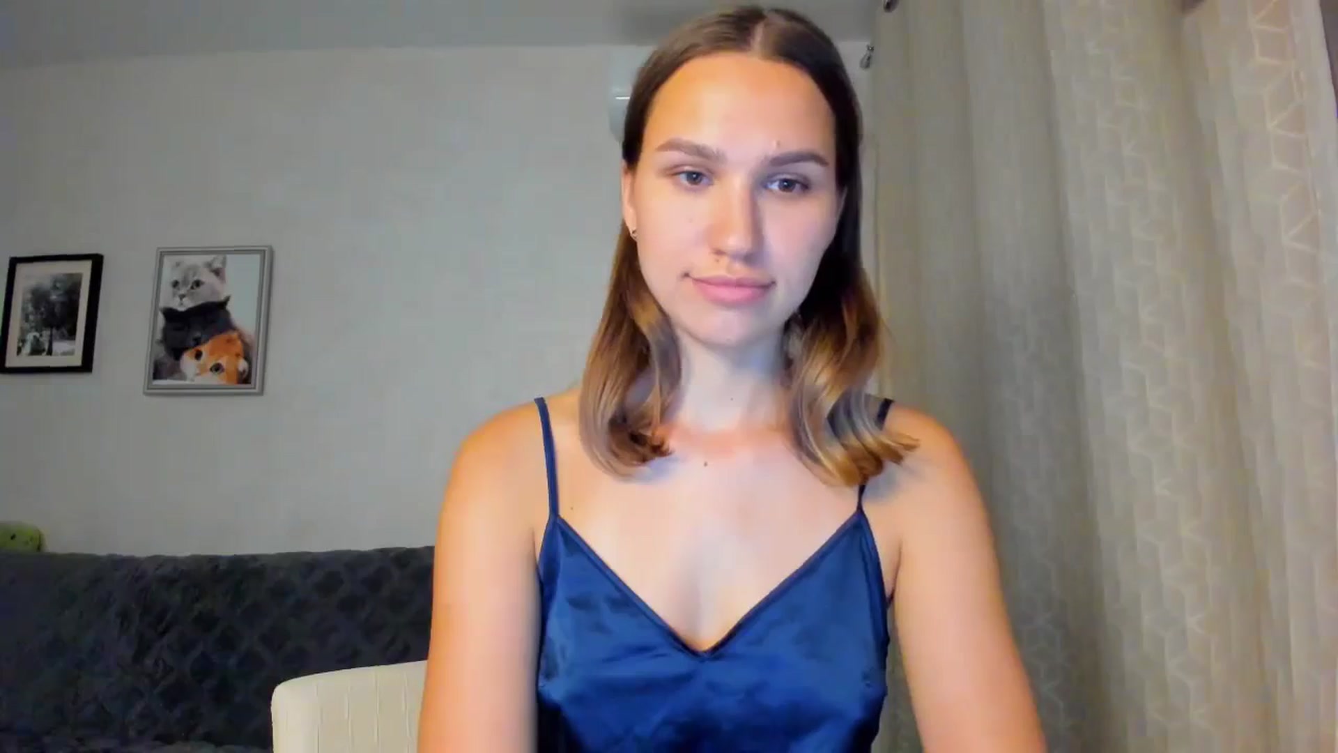 Gallery image thumbnail from WaveOfLove's myfreecams stream on, 10/01/2024, 19:02 image 14 of 20
