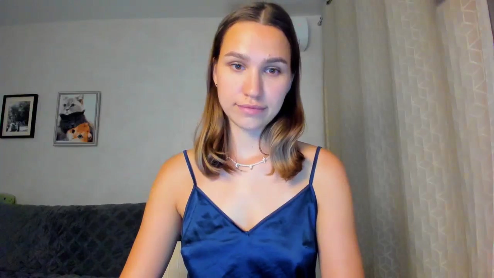 Gallery image thumbnail from WaveOfLove's myfreecams stream on, 10/01/2024, 19:02 image 7 of 20