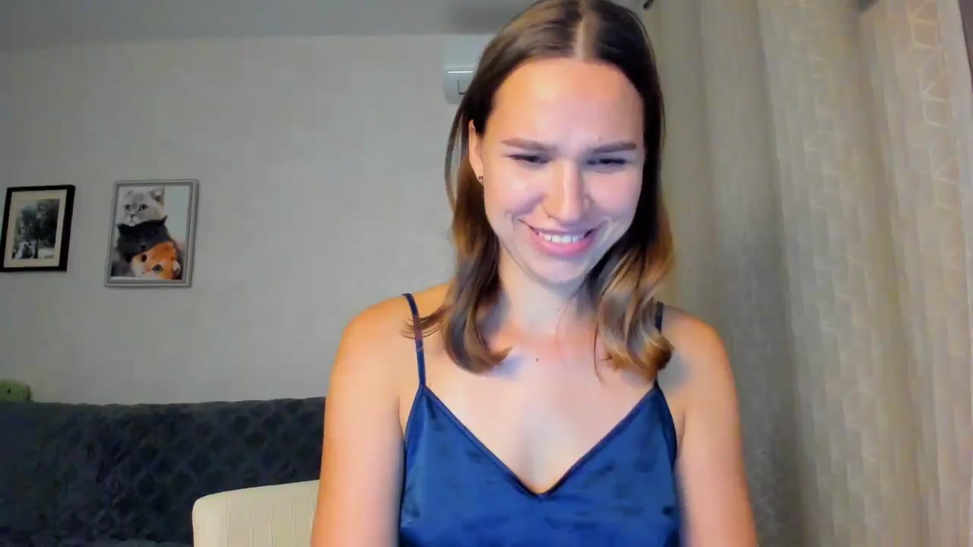 Gallery image thumbnail from WaveOfLove's myfreecams stream on, 10/01/2024, 19:02 image 11 of 20