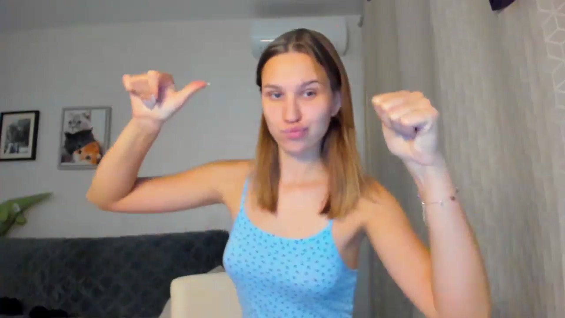 Gallery image thumbnail from WaveOfLove's myfreecams stream on, 10/11/2024, 19:23 image 3 of 20