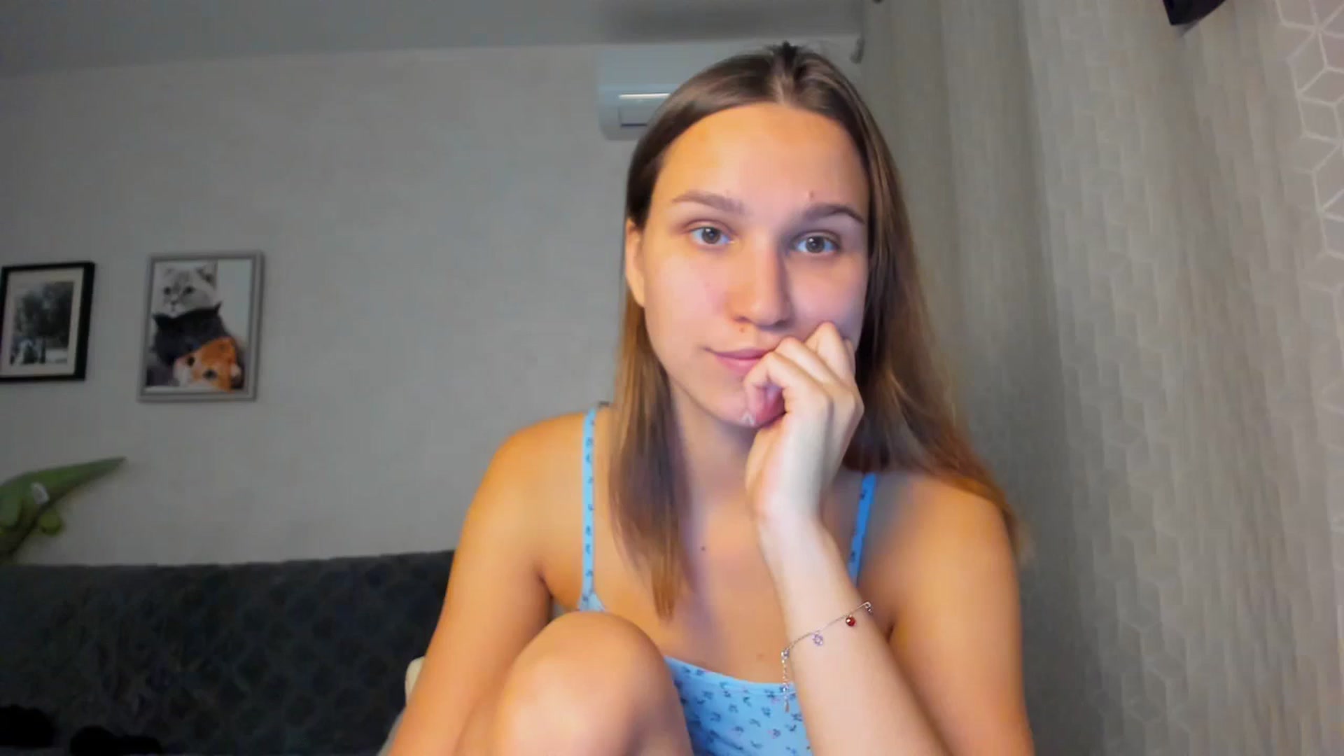 Gallery image thumbnail from WaveOfLove's myfreecams stream on, 10/11/2024, 19:23 image 1 of 20