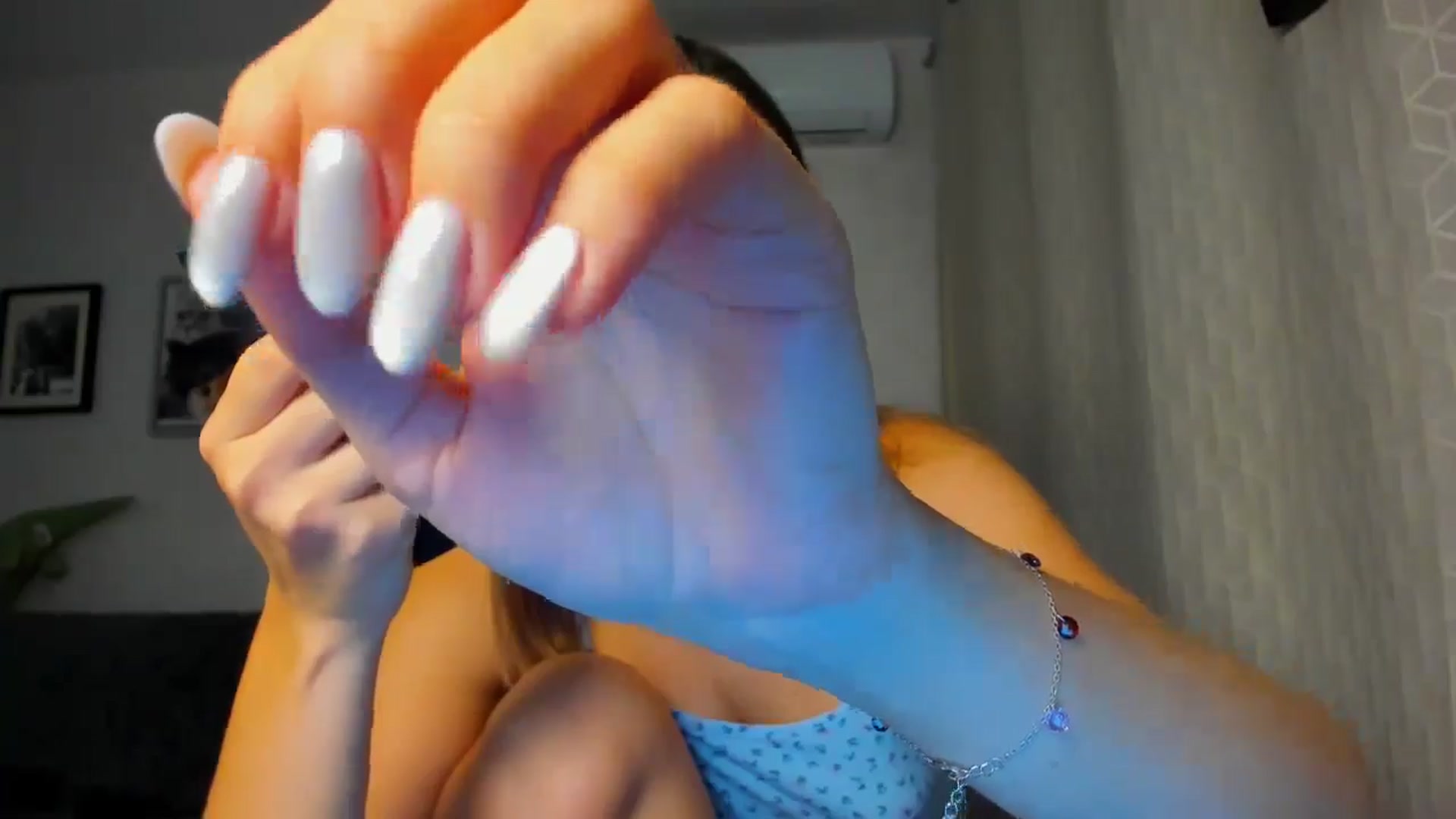 Gallery image thumbnail from WaveOfLove's myfreecams stream on, 10/11/2024, 19:23 image 2 of 20
