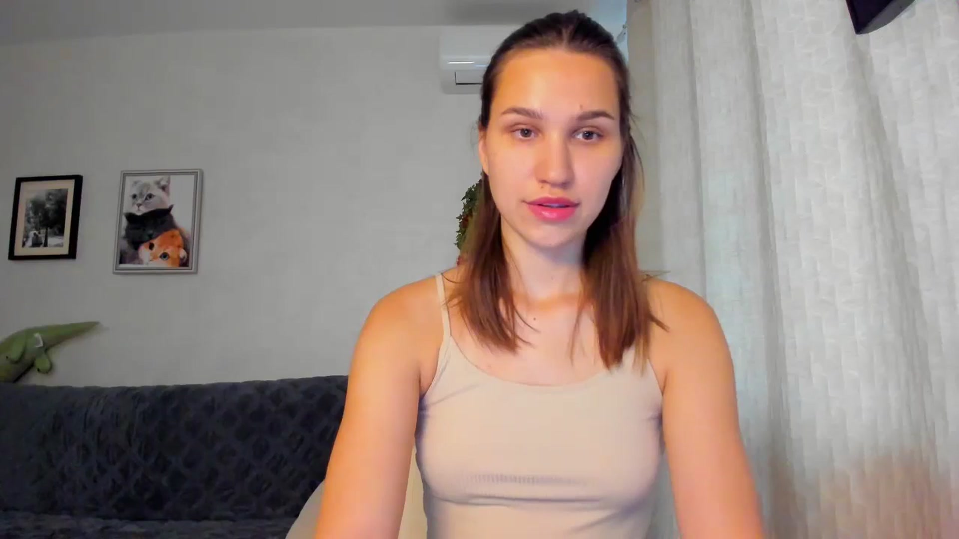 Gallery image thumbnail from WaveOfLove's myfreecams stream on, 10/17/2024, 10:26 image 6 of 20