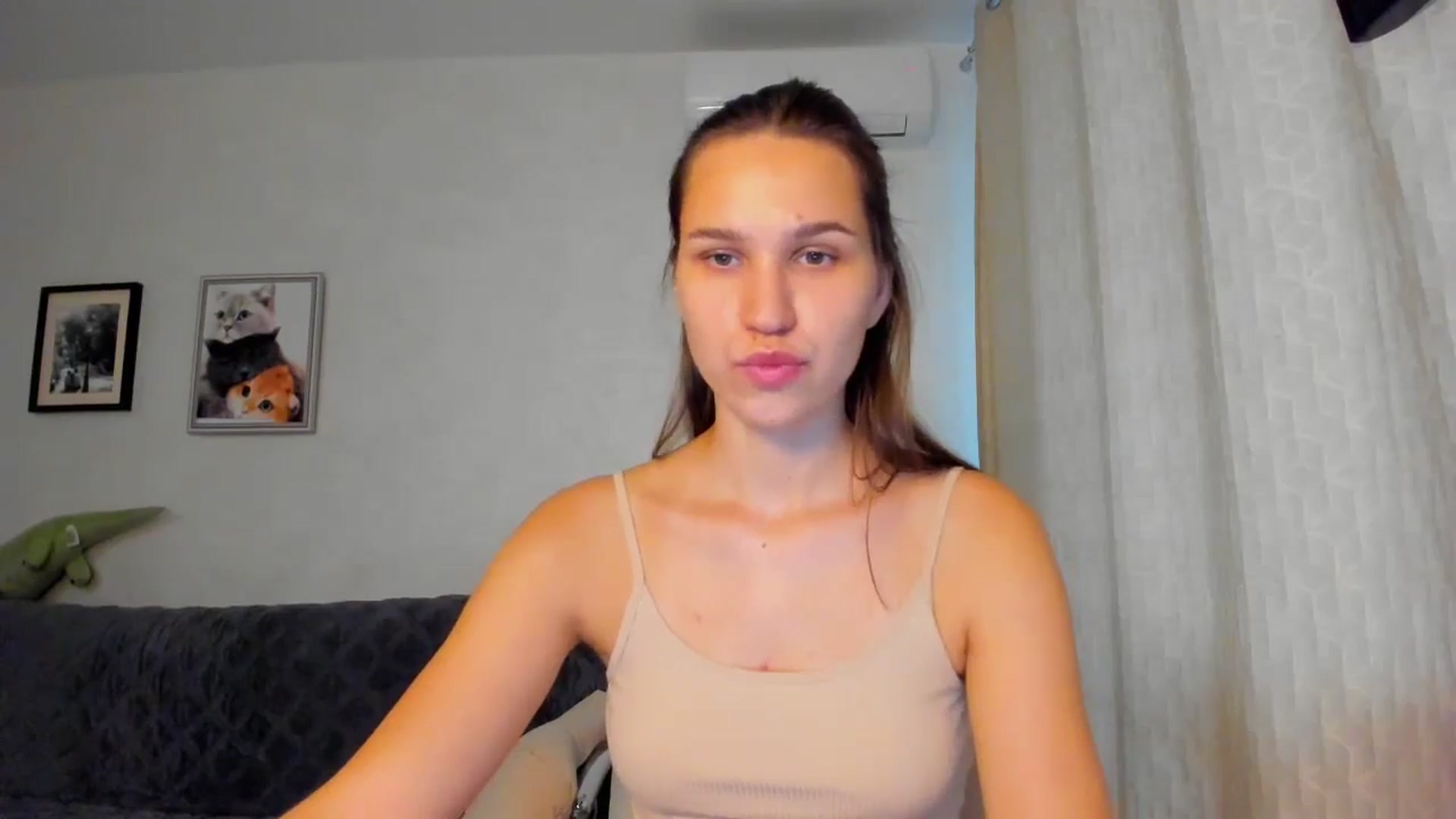 Gallery image thumbnail from WaveOfLove's myfreecams stream on, 10/17/2024, 11:28 image 3 of 20