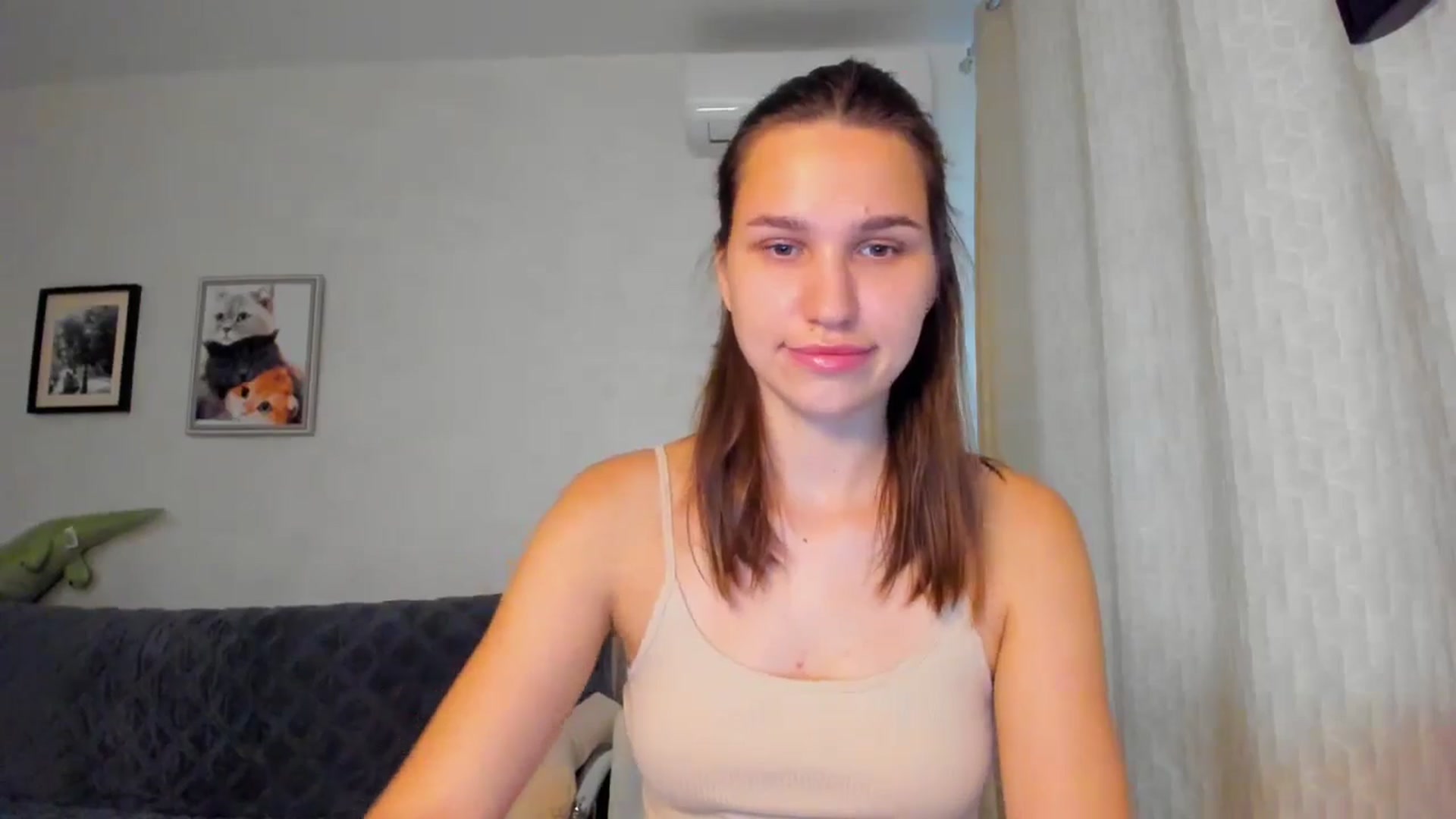Gallery image thumbnail from WaveOfLove's myfreecams stream on, 10/17/2024, 11:28 image 12 of 20