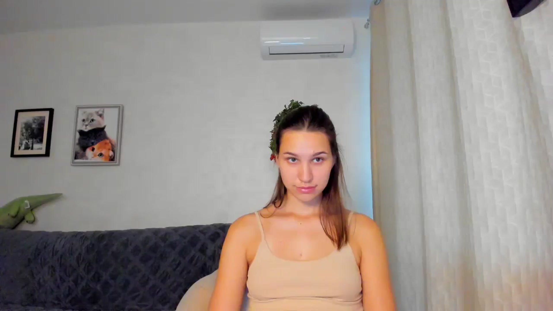 Gallery image thumbnail from WaveOfLove's myfreecams stream on, 10/17/2024, 11:28 image 6 of 20