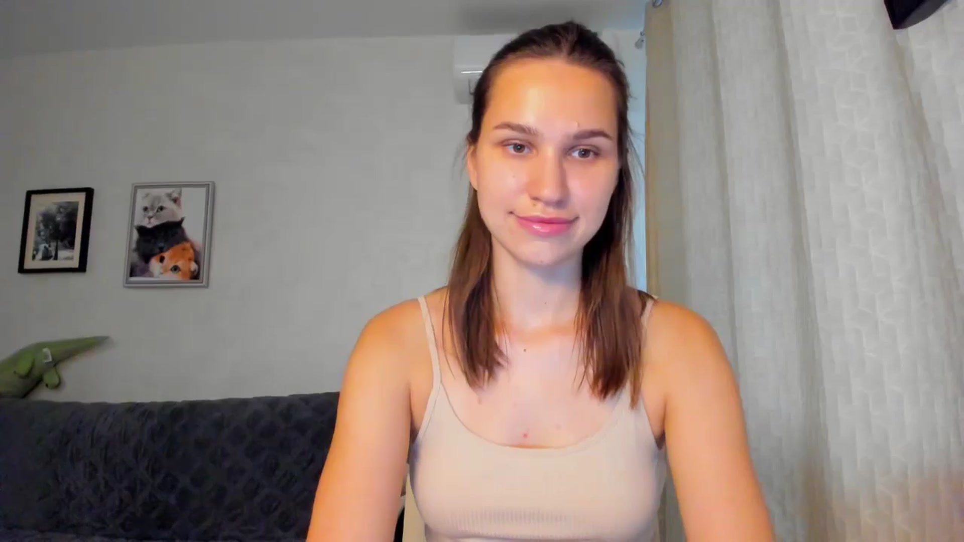 Gallery image thumbnail from WaveOfLove's myfreecams stream on, 10/17/2024, 11:28 image 14 of 20