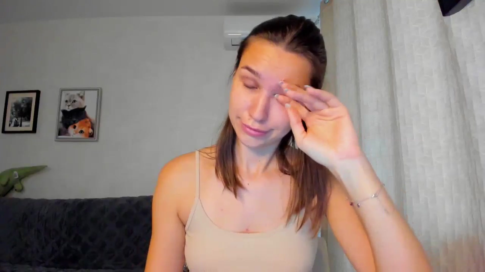 Gallery image thumbnail from WaveOfLove's myfreecams stream on, 10/17/2024, 12:33 image 5 of 20