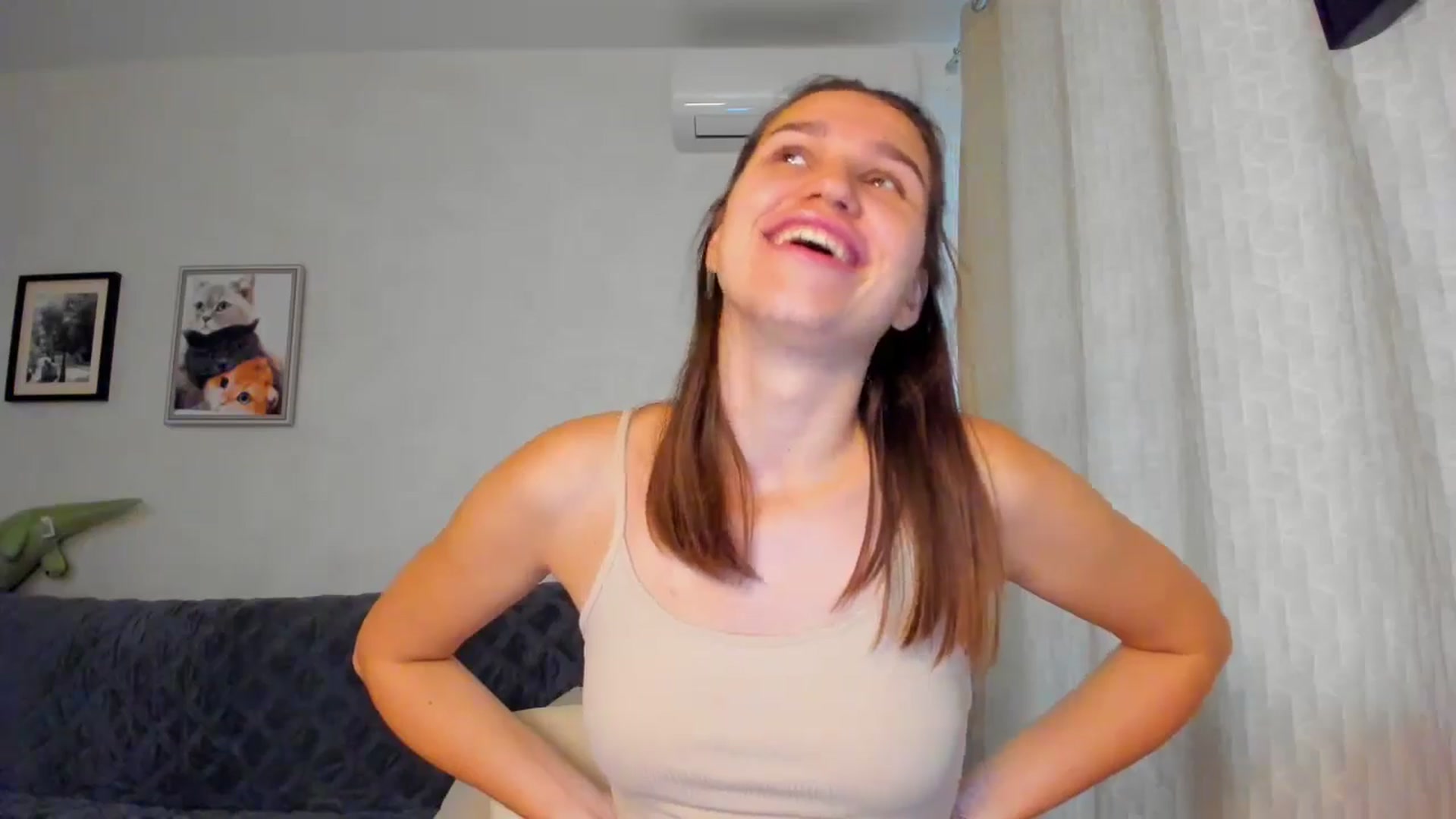 Gallery image thumbnail from WaveOfLove's myfreecams stream on, 10/17/2024, 12:33 image 20 of 20