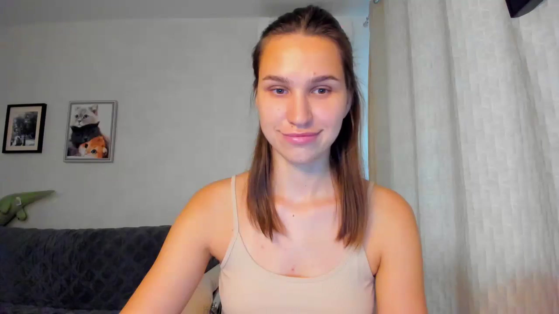 Gallery image thumbnail from WaveOfLove's myfreecams stream on, 10/17/2024, 12:33 image 7 of 20