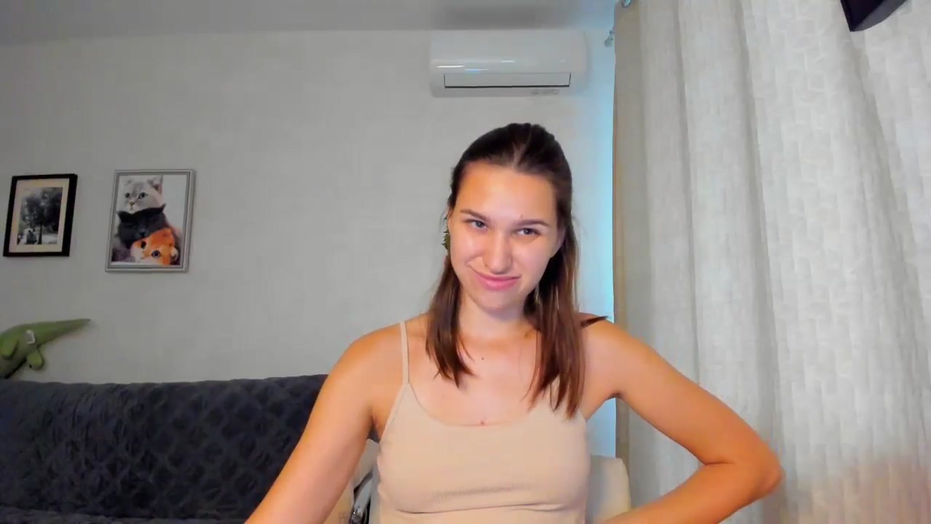 Gallery image thumbnail from WaveOfLove's myfreecams stream on, 10/17/2024, 12:33 image 4 of 20