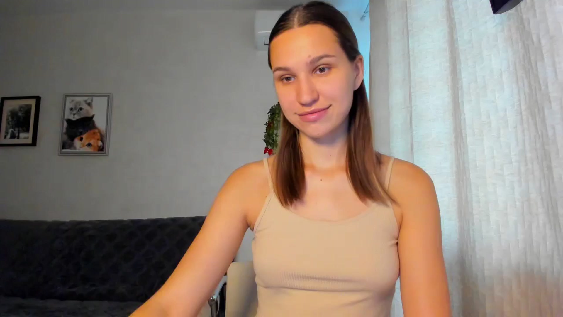 Gallery image thumbnail from WaveOfLove's myfreecams stream on, 10/23/2024, 10:20 image 6 of 20
