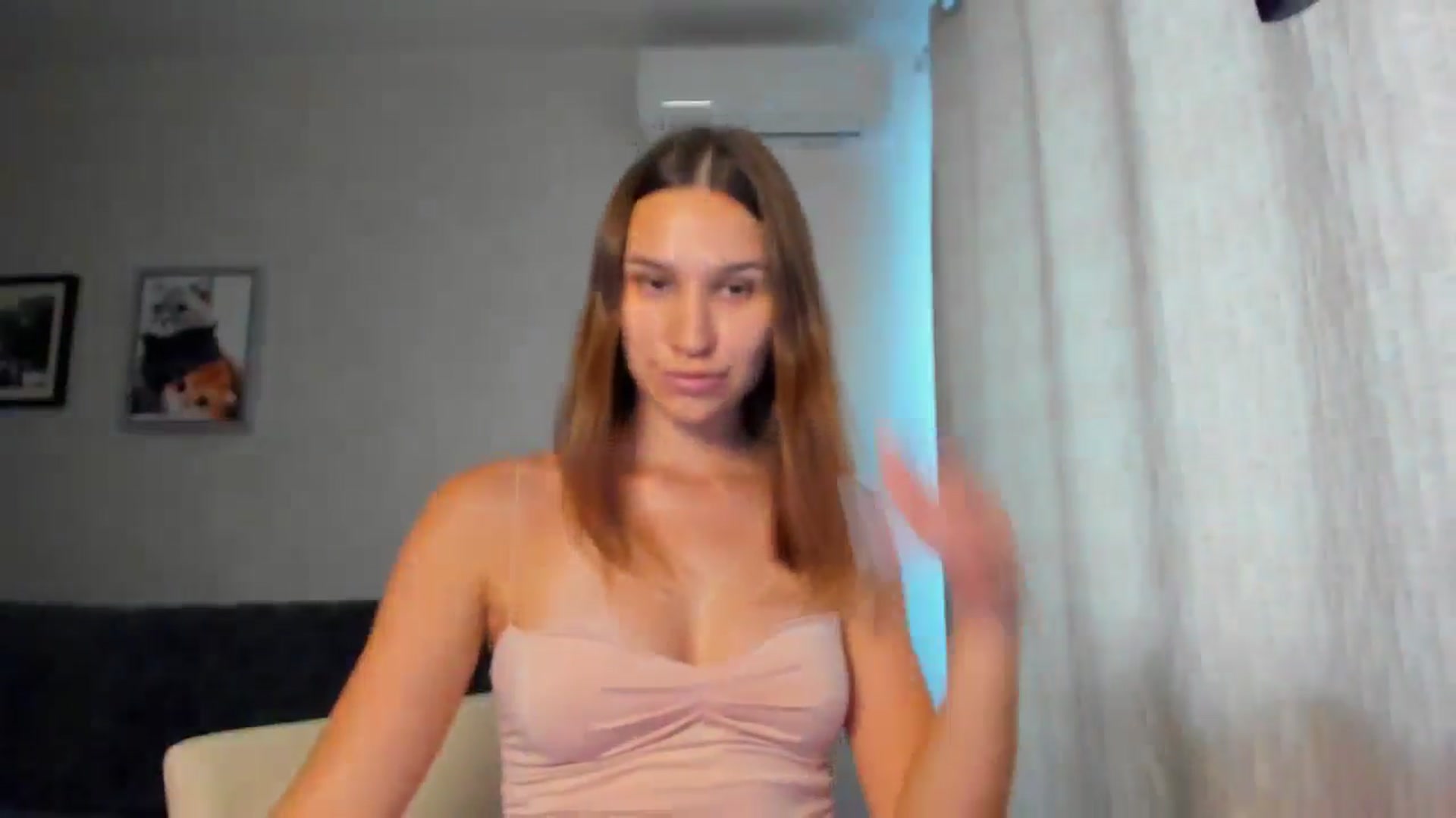 Gallery image thumbnail from WaveOfLove's myfreecams stream on, 10/24/2024, 12:02 image 20 of 20