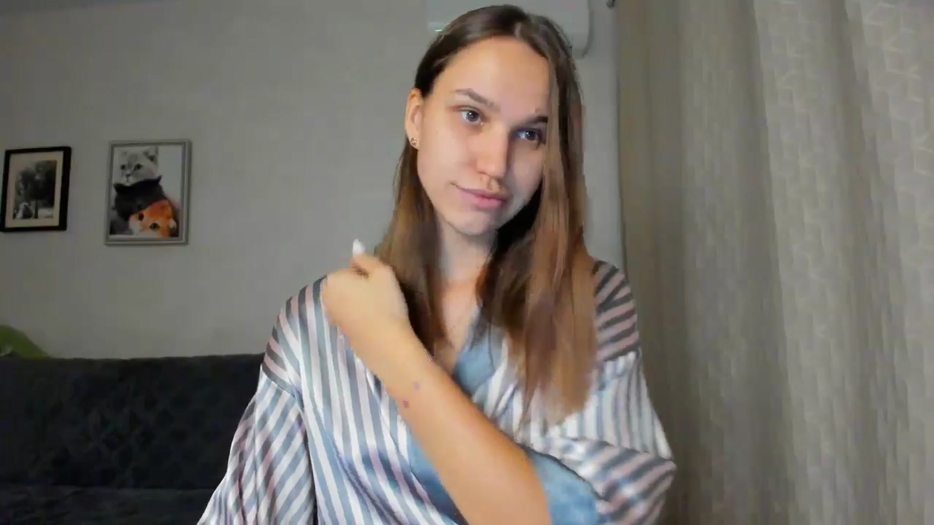 Gallery image thumbnail from WaveOfLove's myfreecams stream on, 11/04/2024, 13:25 image 19 of 20
