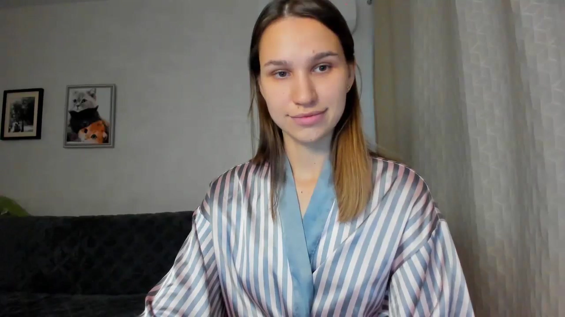 Gallery image thumbnail from WaveOfLove's myfreecams stream on, 11/04/2024, 13:25 image 3 of 20