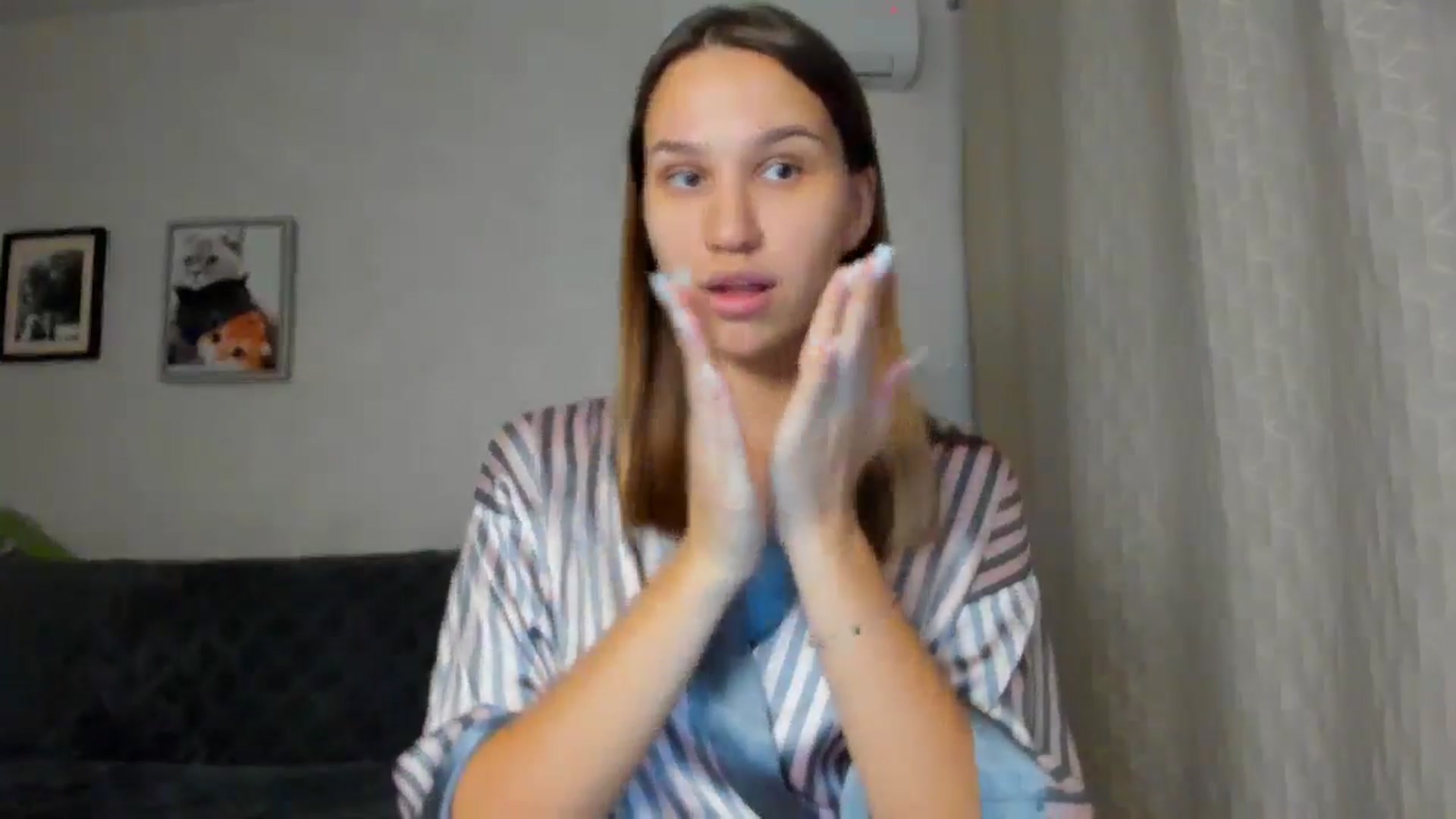 Gallery image thumbnail from WaveOfLove's myfreecams stream on, 11/04/2024, 13:25 image 18 of 20