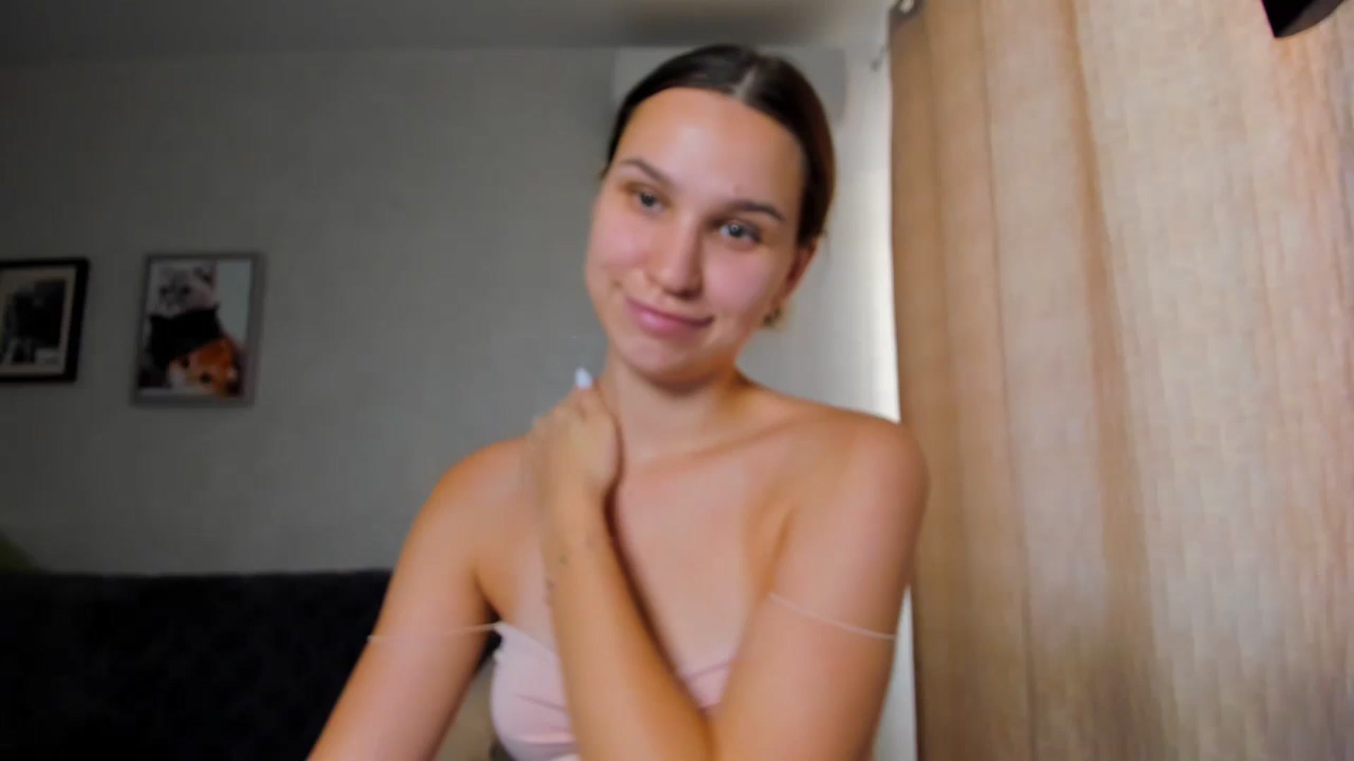Gallery image thumbnail from WaveOfLove's myfreecams stream on, 11/05/2024, 13:06 image 3 of 20