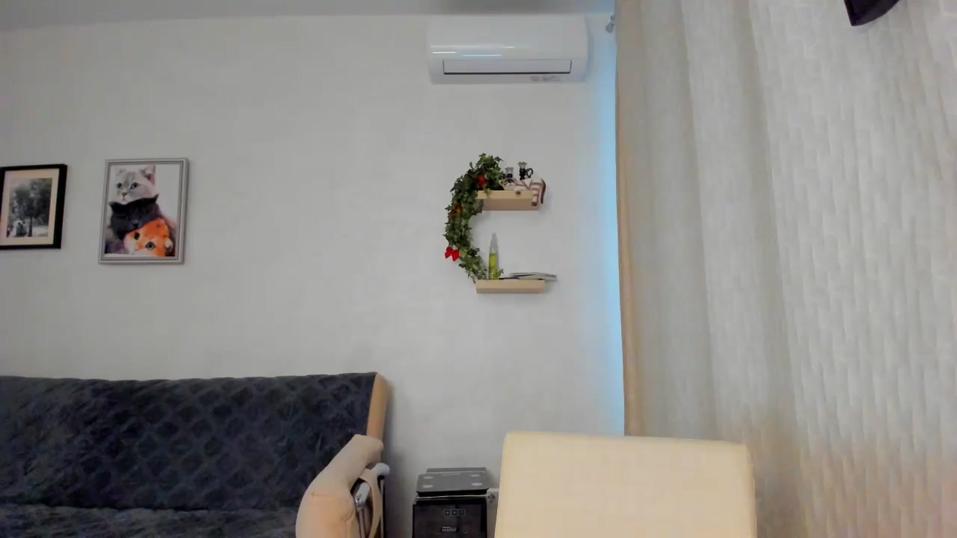 Gallery image thumbnail from WaveOfLove's myfreecams stream on, 11/14/2024, 12:29 image 4 of 20