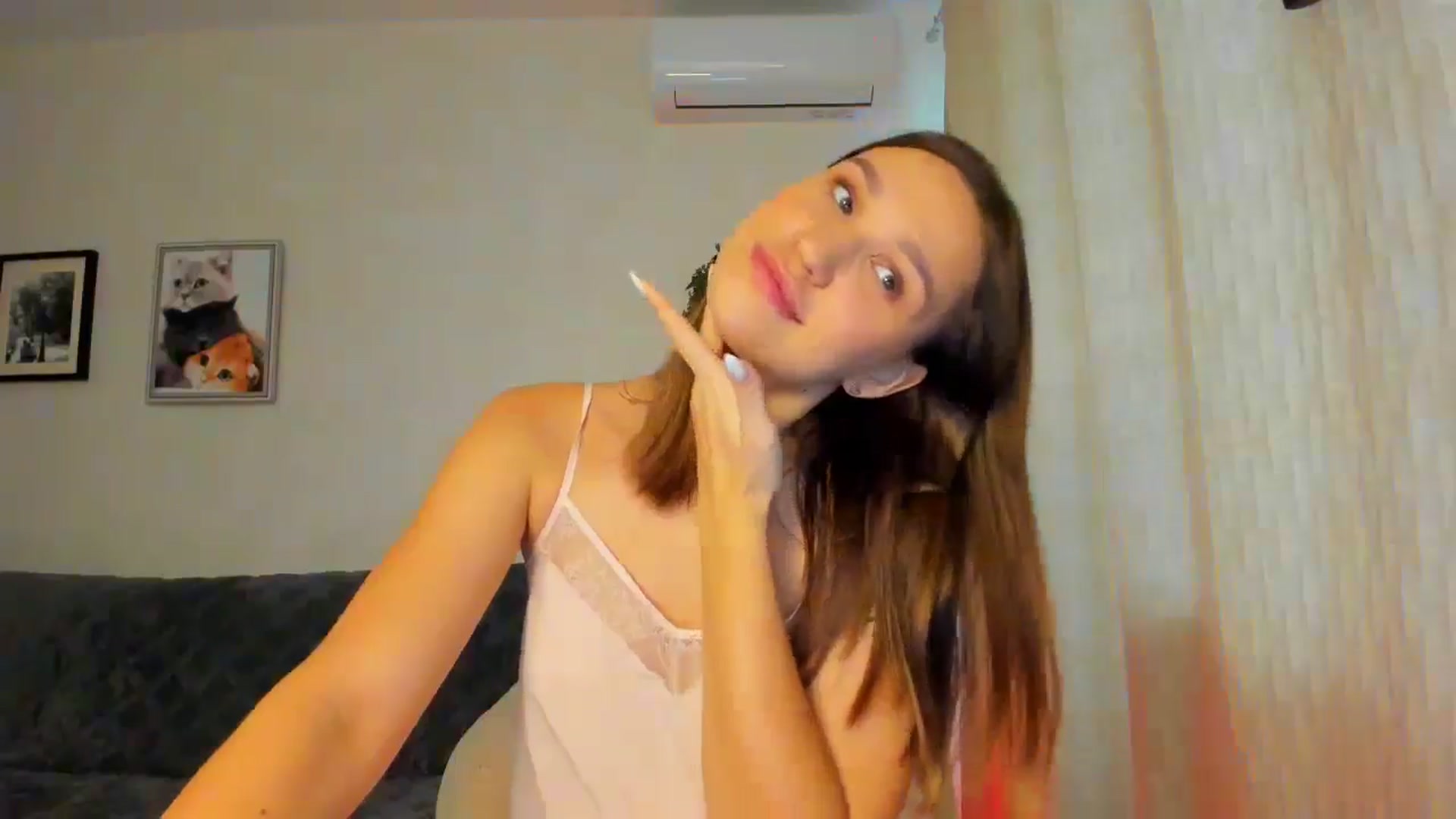 Gallery image thumbnail from WaveOfLove's myfreecams stream on, 11/15/2024, 11:52 image 2 of 20