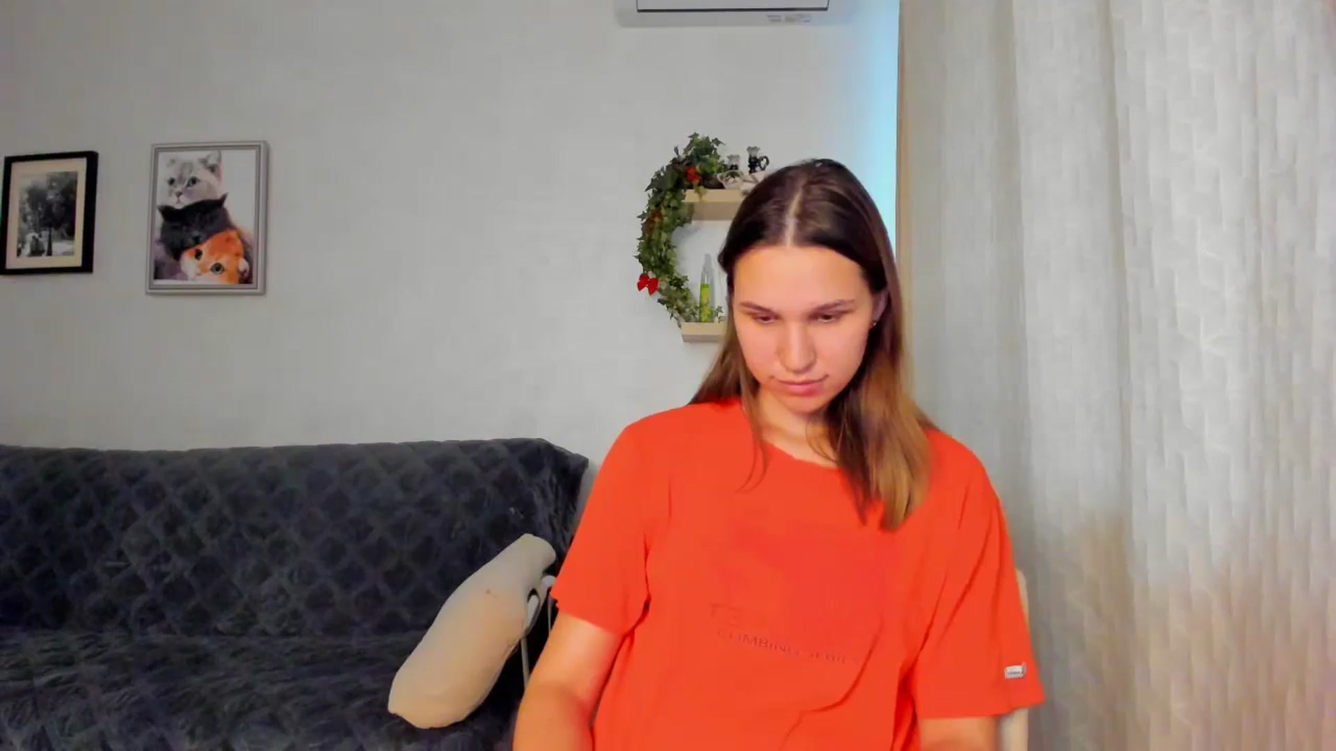 Gallery image thumbnail from WaveOfLove's myfreecams stream on, 11/19/2024, 11:28 image 6 of 20