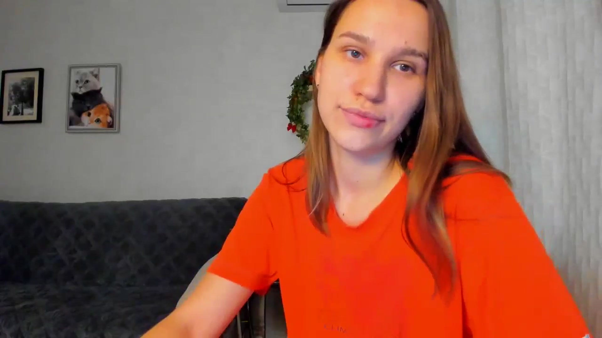 Gallery image thumbnail from WaveOfLove's myfreecams stream on, 11/19/2024, 11:28 image 10 of 20