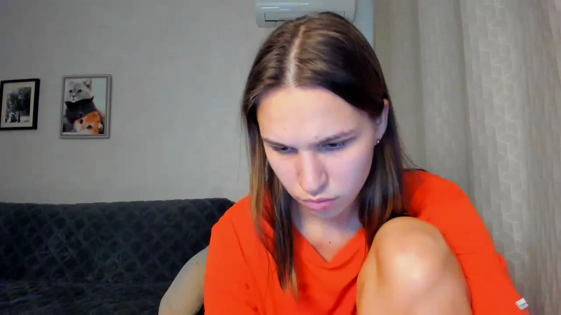 Gallery image thumbnail from WaveOfLove's myfreecams stream on, 11/19/2024, 12:43 image 19 of 20